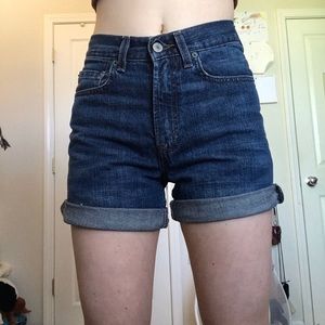 vintage levi’s high rise denim shorts